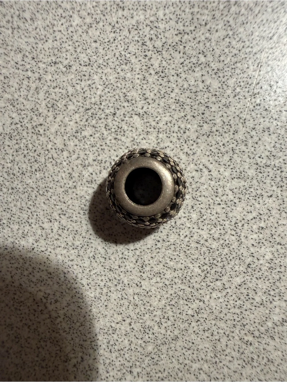 Pandora silver dot